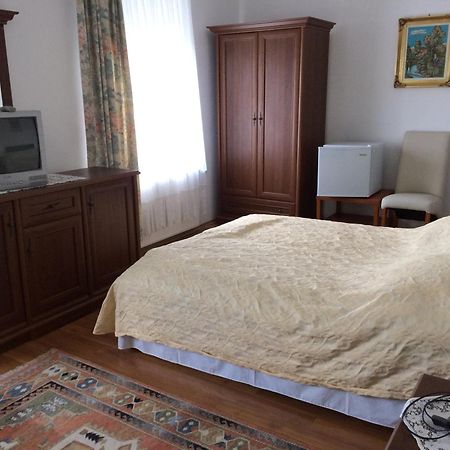 Villa Rubin Panzio Hajduszoboszlo Exterior foto